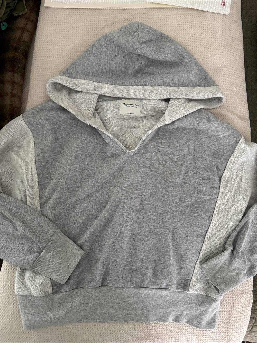 Abercrombie & Fitch Light Gray Hooded Pullover